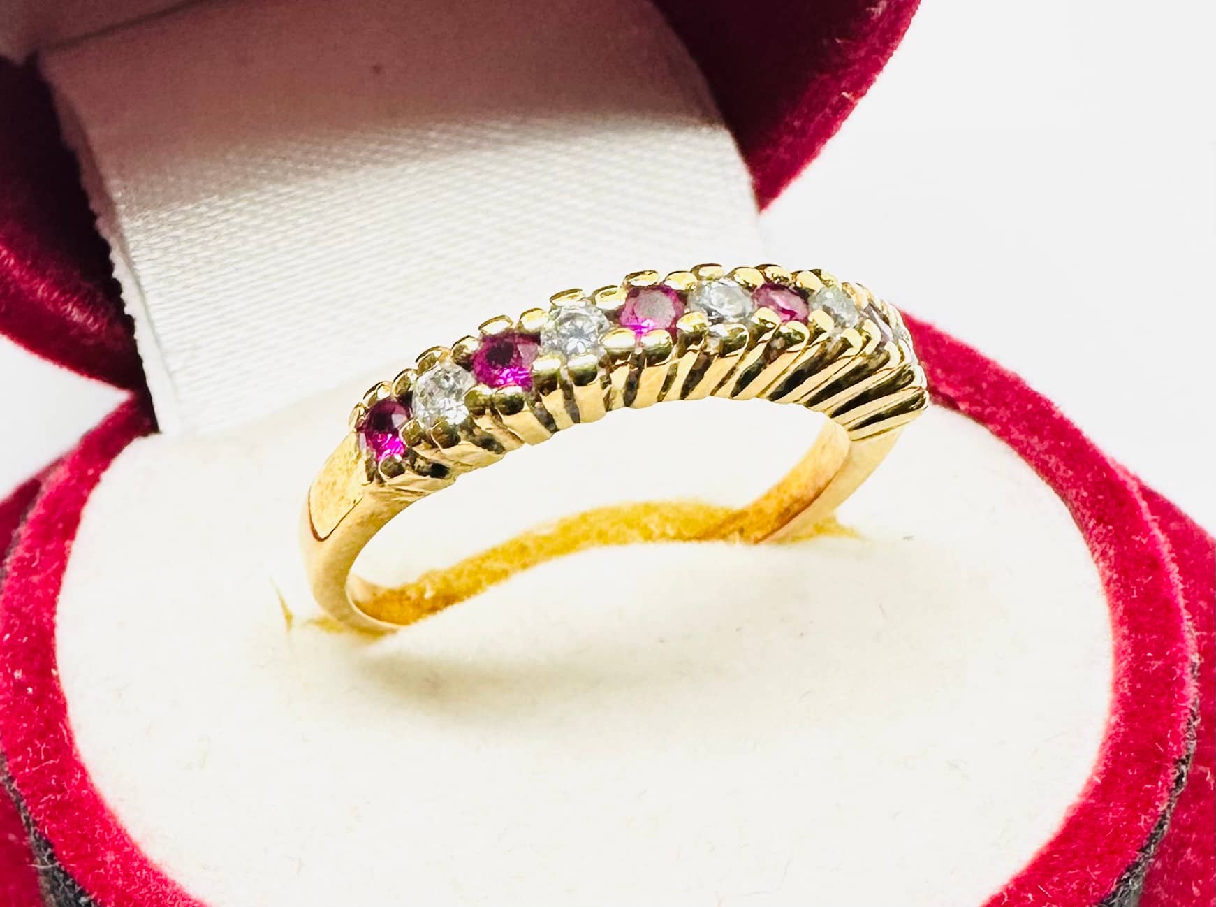 ANILLO ORO 18K CON 11 PIEDRAS