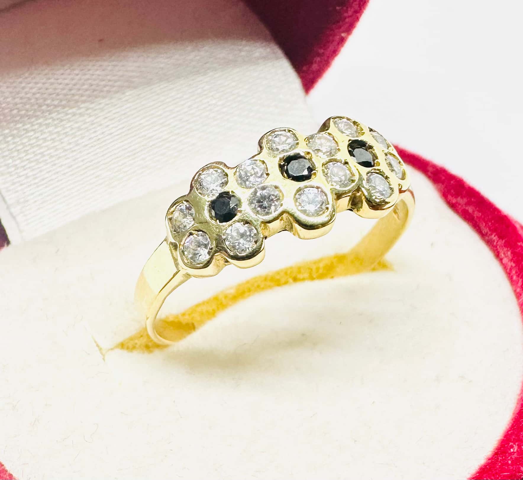 ANILLO ORO 18K CON 21 PIEDRAS