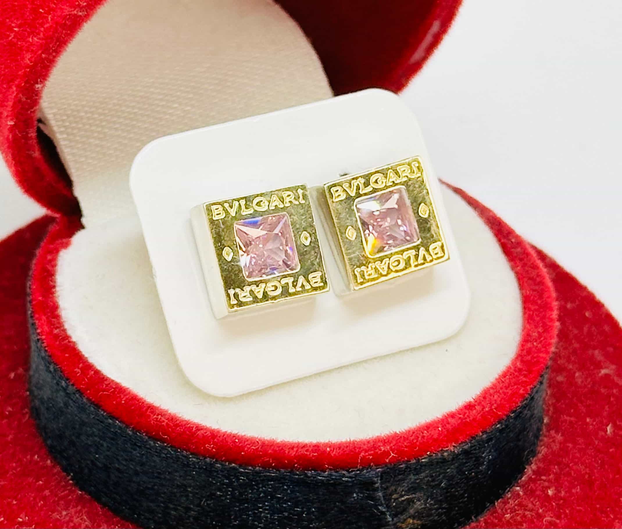 AROS MEDIANO BULGARI CUADRADO PLATA Y ORO 0.8cm x 0.8cm